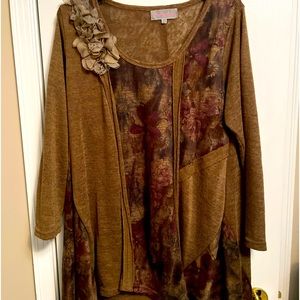 Ladies Boho high low kimono top. Size large